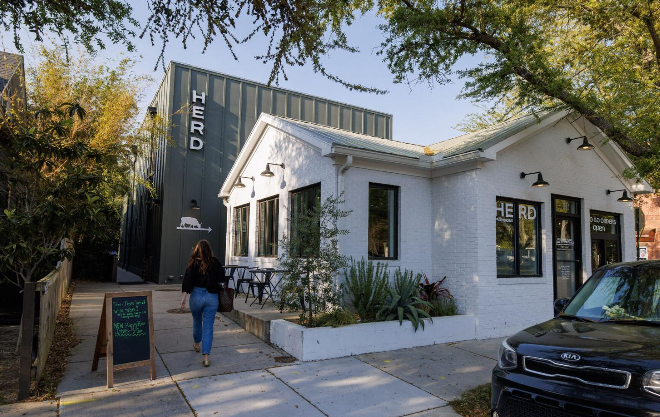 Herd Provisions Shines Among Charleston's Top Restaurants